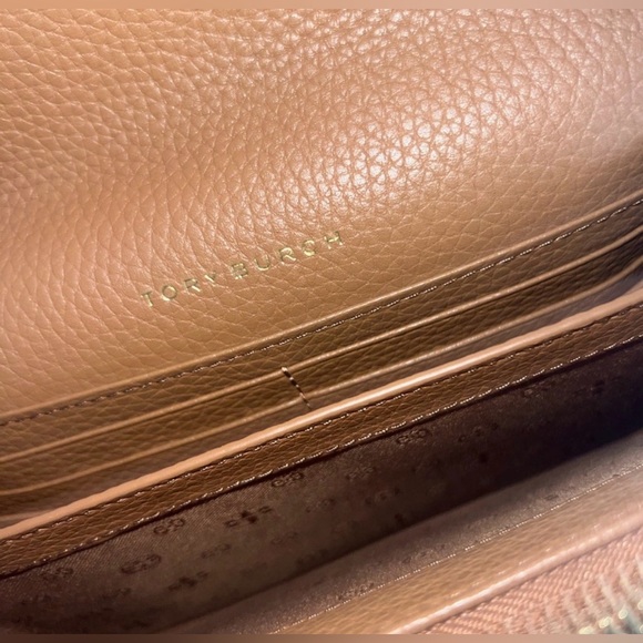 Tory Burch Bombe Flat Wallet Crossbody pebbled leather